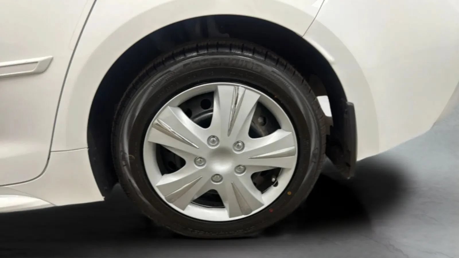 Used 2023 Toyota Corolla LE w/ Carpet Mat Package (TMS) FWD image 26