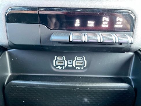 Used 2023 RAM 1500 Big Horn AWD/4WD image 21