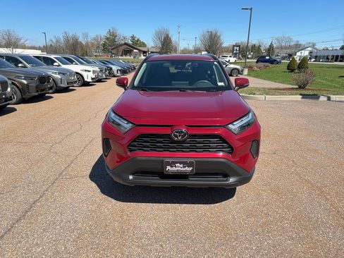 Used 2023 Toyota RAV4 XLE w/ Convenience Package AWD/4WD image 2
