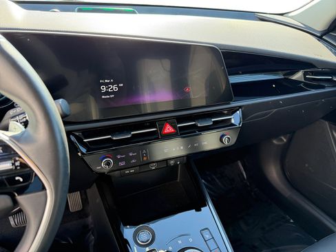 Used 2023 Kia Niro EX w/ EX Cold Weather Package image 12