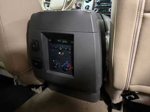 Used 2014 Ford Expedition EL XLT w/ Equipment Group 202A image 22