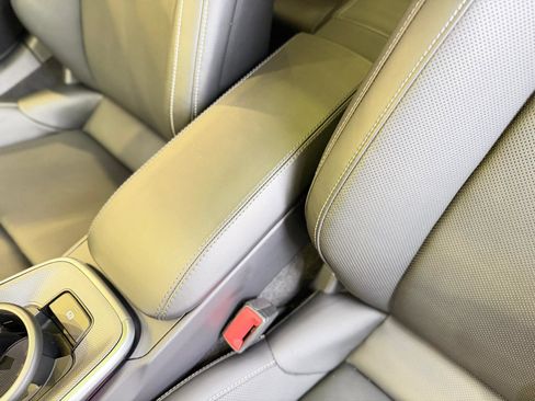 Used 2022 Porsche 911 Turbo image 48