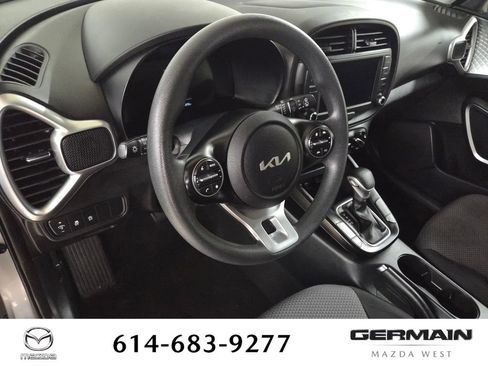Used 2024 Kia Soul LX w/ Option Group 015 FWD image 19