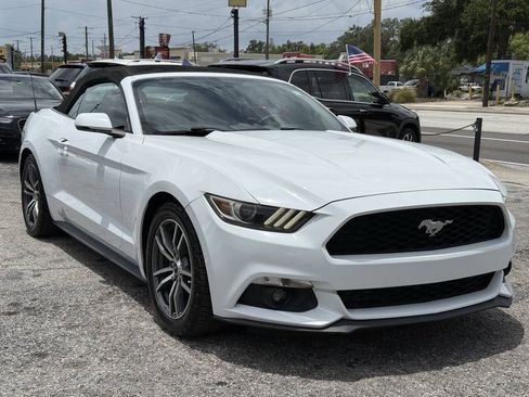 Used 2015 Ford Mustang Premium RWD image 9