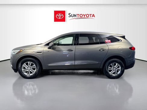 Used 2018 Buick Enclave Essence FWD image 7