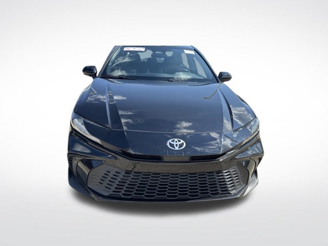Used 2025 Toyota Camry SE FWD image 29