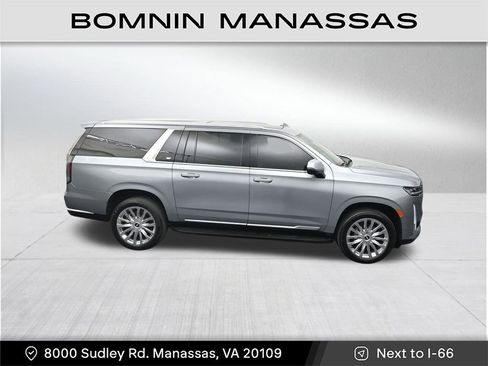 Used 2024 Cadillac Escalade ESV Premium Luxury AWD/4WD image 33