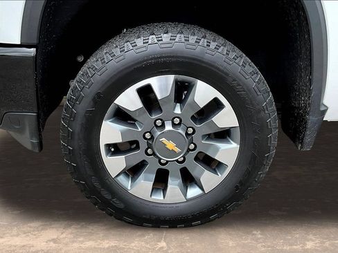 Used 2023 Chevrolet Silverado 2500 Custom w/ Custom Value Package AWD/4WD image 36