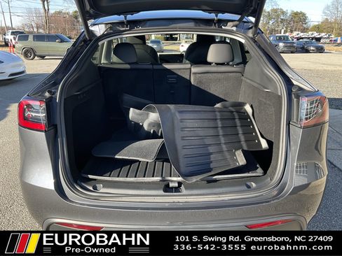 Used 2023 Tesla Model Y Long Range image 34