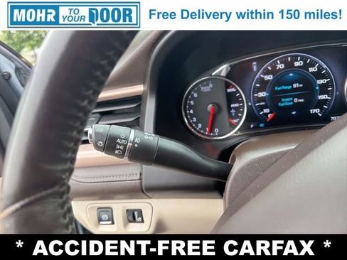 Used 2017 GMC Acadia Denali w/ Technology Package FWD image 17