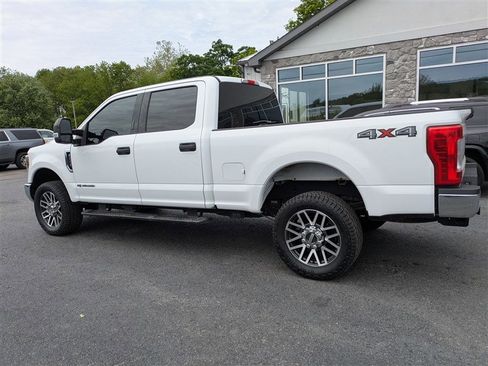 Used 2019 Ford F250 XLT AWD/4WD image 4