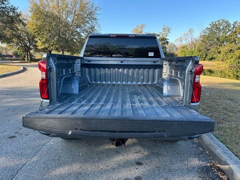 Used 2021 Chevrolet Silverado 1500 Custom image 10