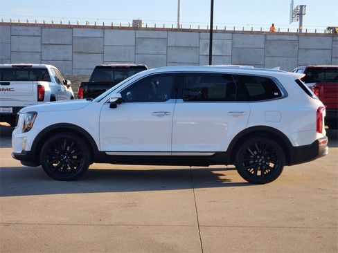 Used 2022 Kia Telluride SX w/ Towing Package image 4