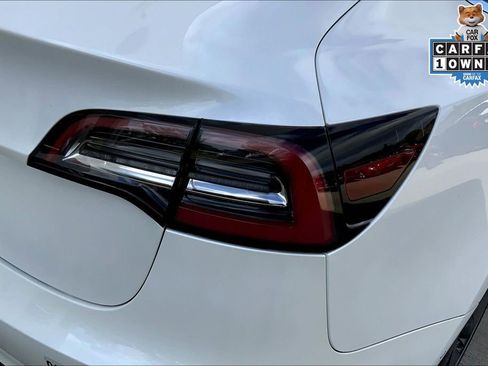 Used 2020 Tesla Model 3 Standard Range Plus image 22