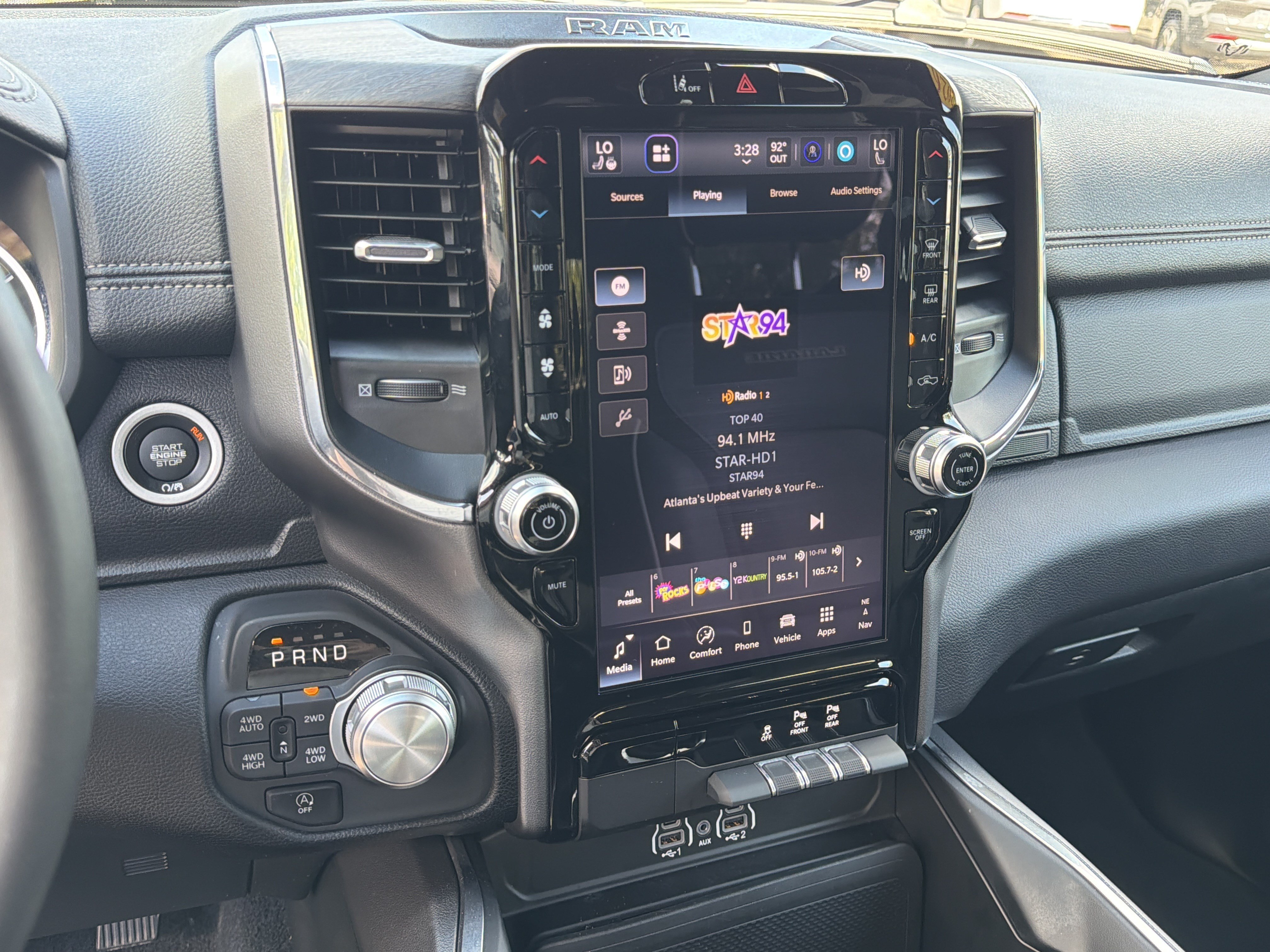 Used 2026 RAM 1500 Laramie AWD/4WD image 28