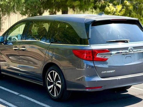 Used 2019 Honda Odyssey Elite image 6