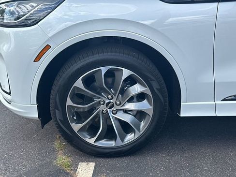 New 2026 Lincoln Aviator AWD w/ Jet Appearance Package image 12