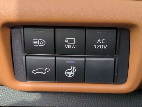 New 2026 Toyota Highlander Platinum image 22