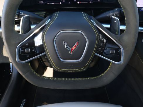 Used 2021 Chevrolet Corvette Stingray Premium Conv w/ Z51 Performance Package image 26