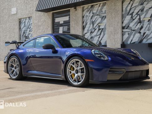 Used 2026 Porsche 911 GT3 RWD image 18