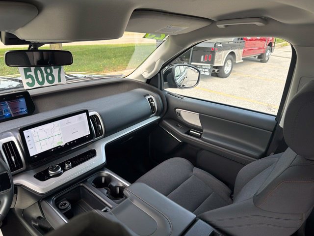 Certified 2025 Ford Expedition Max Active AWD/4WD image 21