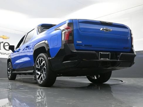Used 2025 Chevrolet Silverado EV RST w/ LPO, Dark Package RST AWD/4WD image 52