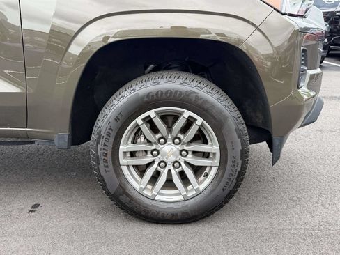 Used 2024 Chevrolet Colorado LT w/ LT Convenience Package AWD/4WD image 14