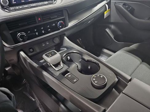 Certified 2025 Nissan Rogue S AWD/4WD image 24