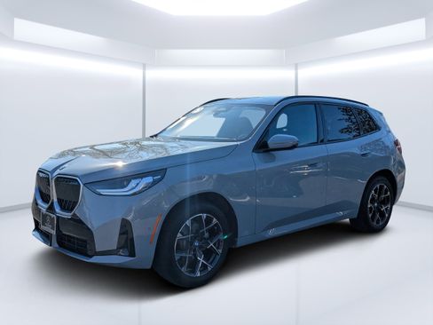 Used 2025 BMW X3 xDrive30i image 10