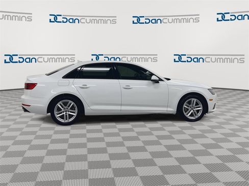 Used 2017 Audi A4 2.0T Premium image 9