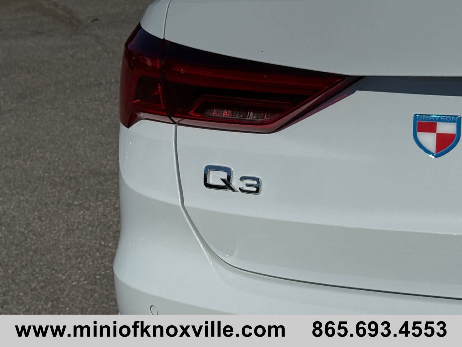 Used 2020 Audi Q3 2.0T Premium w/ Convenience Package AWD/4WD image 11