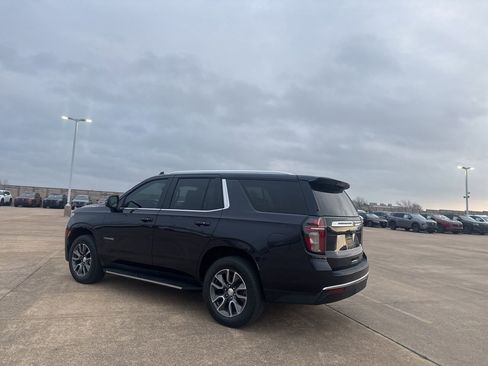 Used 2022 Chevrolet Tahoe LT w/ Luxury Package image 17