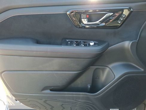 Used 2025 Subaru Forester Touring w/ Protection Package image 13