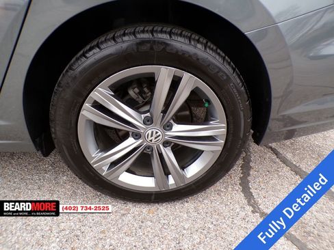 Used 2019 Volkswagen Jetta R-Line w/ R-Line Cold Weather Package image 10