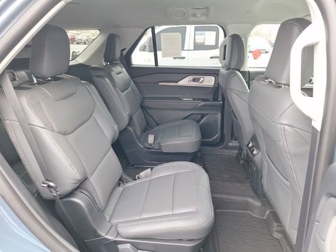 New 2026 Ford Explorer Active w/ Active Comfort Package image 18