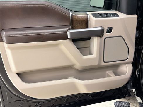 Used 2019 Ford F150 Limited w/ Trailer Tow Package AWD/4WD image 13