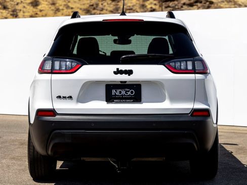 Used 2021 Jeep Cherokee Latitude Plus AWD/4WD image 6