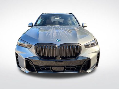New 2026 BMW X5 xDrive50e w/ M Sport Package AWD/4WD image 8