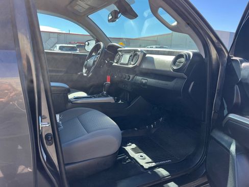 Used 2019 Toyota Tacoma SR5 image 27