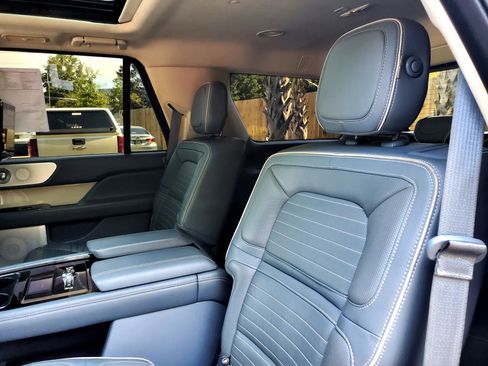 Used 2018 Lincoln Navigator Black Label w/ Cargo Package image 34