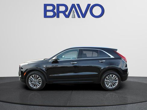 Used 2025 Cadillac XT4 Premium Luxury image 9