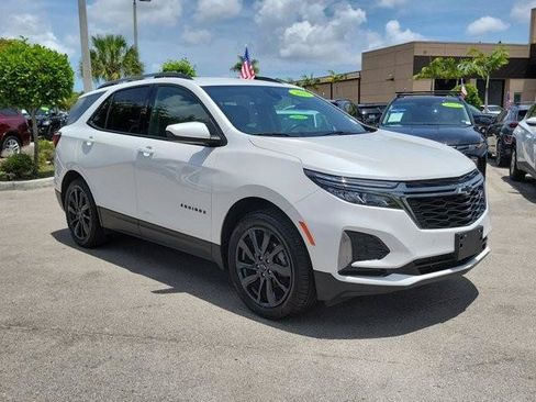 Used 2022 Chevrolet Equinox RS AWD/4WD image 3