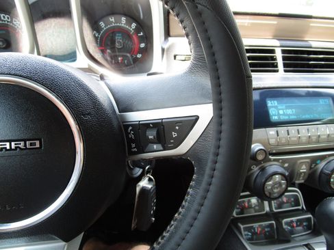 Used 2011 Chevrolet Camaro SS w/ RS Package RWD image 11