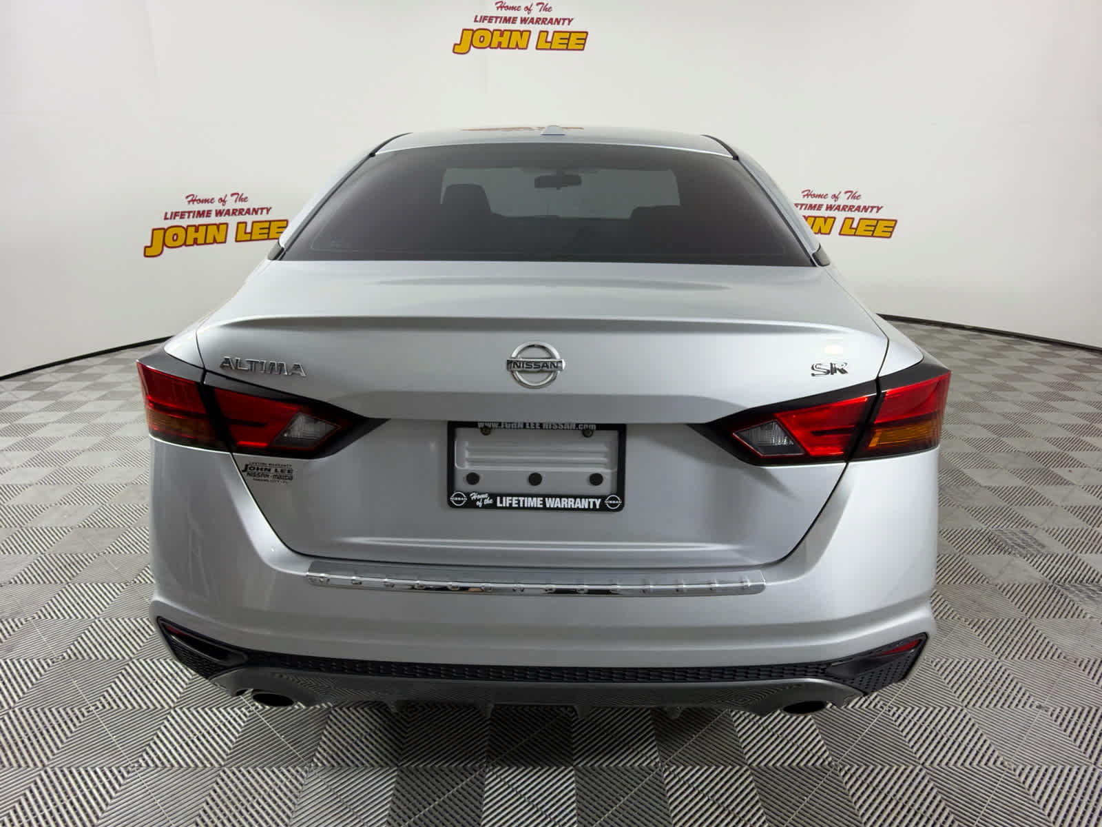 Used 2019 Nissan Altima 2.5 SR w/ SR Premium Package FWD image 4