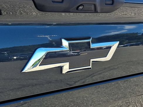 Used 2026 Chevrolet Silverado EV Trail Boss AWD/4WD image 29