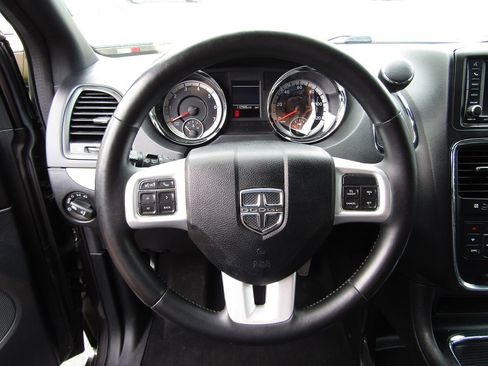 Used 2019 Dodge Grand Caravan GT image 7