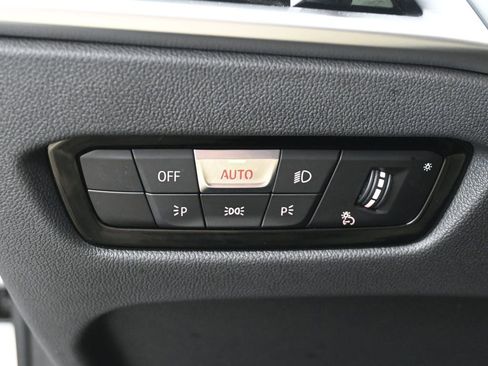 Used 2025 BMW i4 eDrive40 image 14