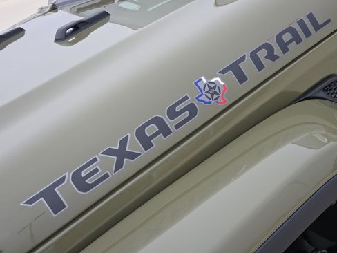 New 2026 Jeep Gladiator Sport image 8