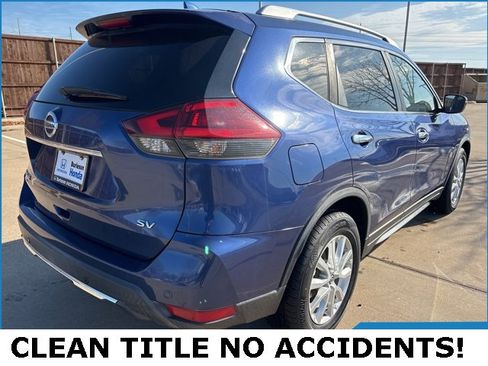 Used 2019 Nissan Rogue SV image 3