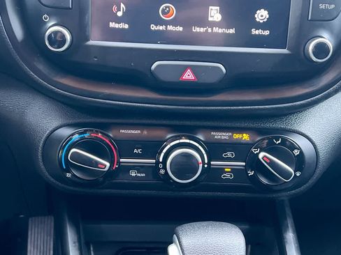 Certified 2025 Kia Soul LX FWD image 19